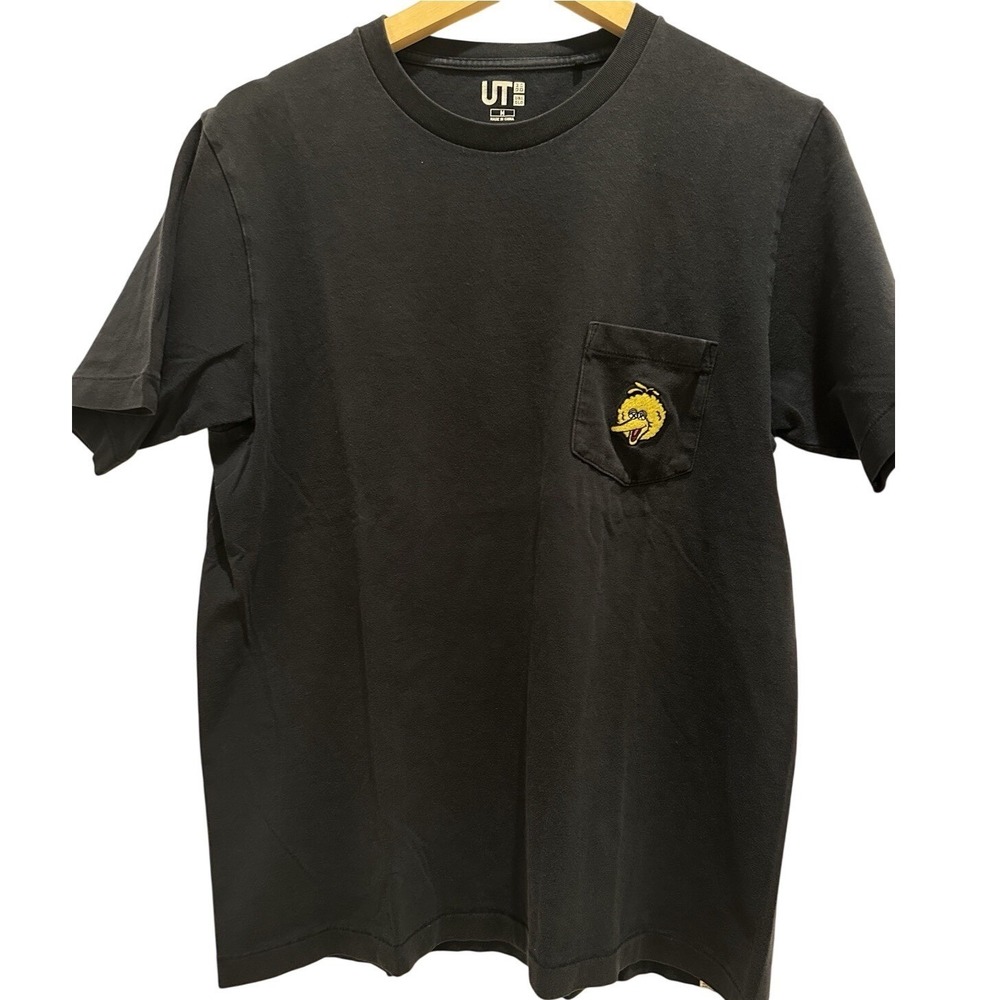 Uniqlo Kaws Sesame Street Big Bird Pocket Tshirt Size Large